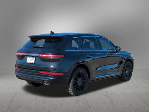 Used 2022 Lincoln Corsair Reserve image 6