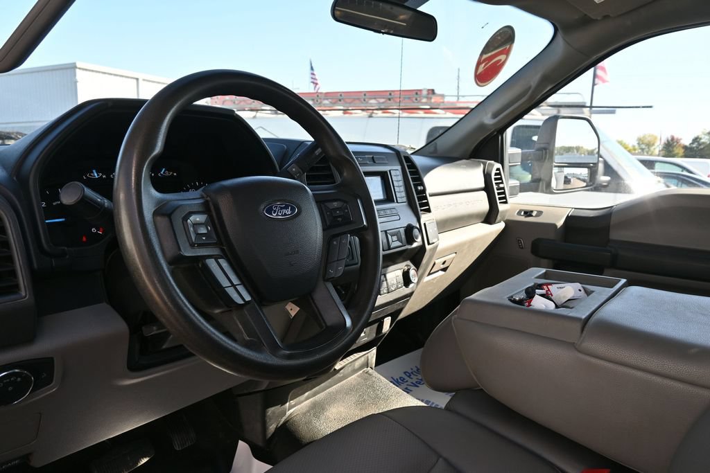 Used 2021 Ford F550 4x4 Regular Cab Super Duty image 21