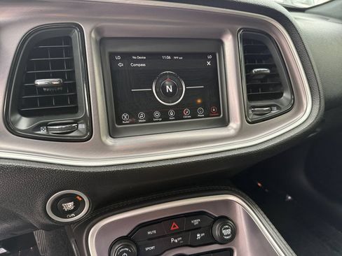 Used 2019 Dodge Challenger R/T RWD image 18