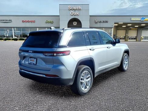 New 2026 Jeep Grand Cherokee Laredo X AWD/4WD image 3