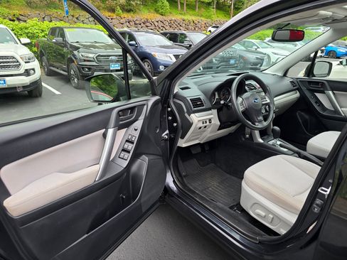 Used 2015 Subaru Forester 2.5i Premium w/ All-Weather Package AWD/4WD image 20