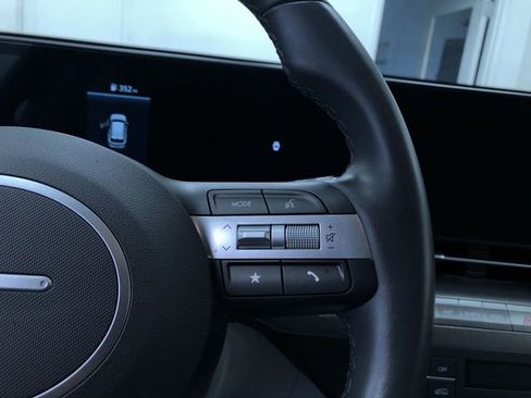 Used 2025 Hyundai Kona SEL image 26