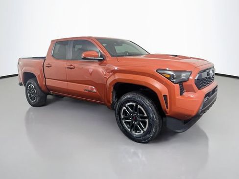 Used 2025 Toyota Tacoma TRD Sport AWD/4WD image 23
