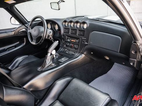 Used 2000 Dodge Viper GTS RWD image 22