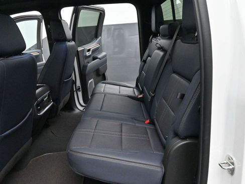 Used 2022 Chevrolet Silverado 1500 High Country w/ Technology Package image 29