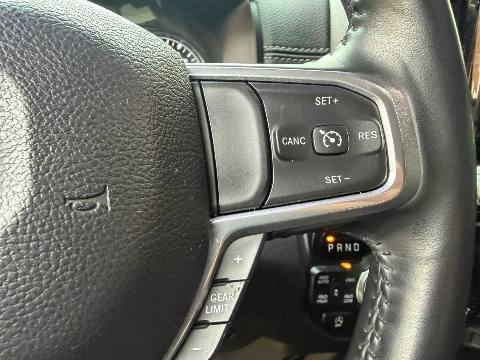 Used 2023 RAM 1500 Laramie AWD/4WD image 18