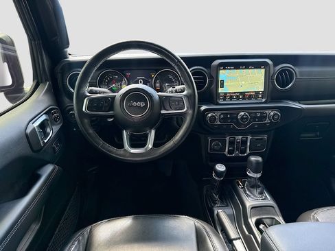 Used 2022 Jeep Wrangler Unlimited Sahara w/ Cold Weather Group AWD/4WD image 23