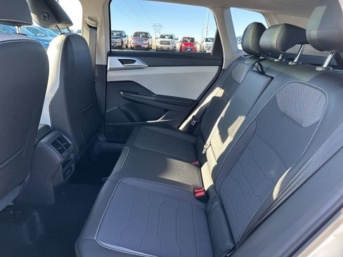 New 2026 Volkswagen Taos SE AWD/4WD image 19