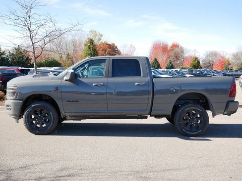 New 2026 RAM 2500 Laramie AWD/4WD image 17