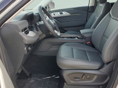 New 2026 Ford Explorer Active w/ Active Comfort Package image 14