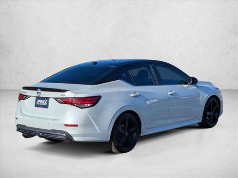 Used 2023 Nissan Sentra SR w/ Trunk Package image 5