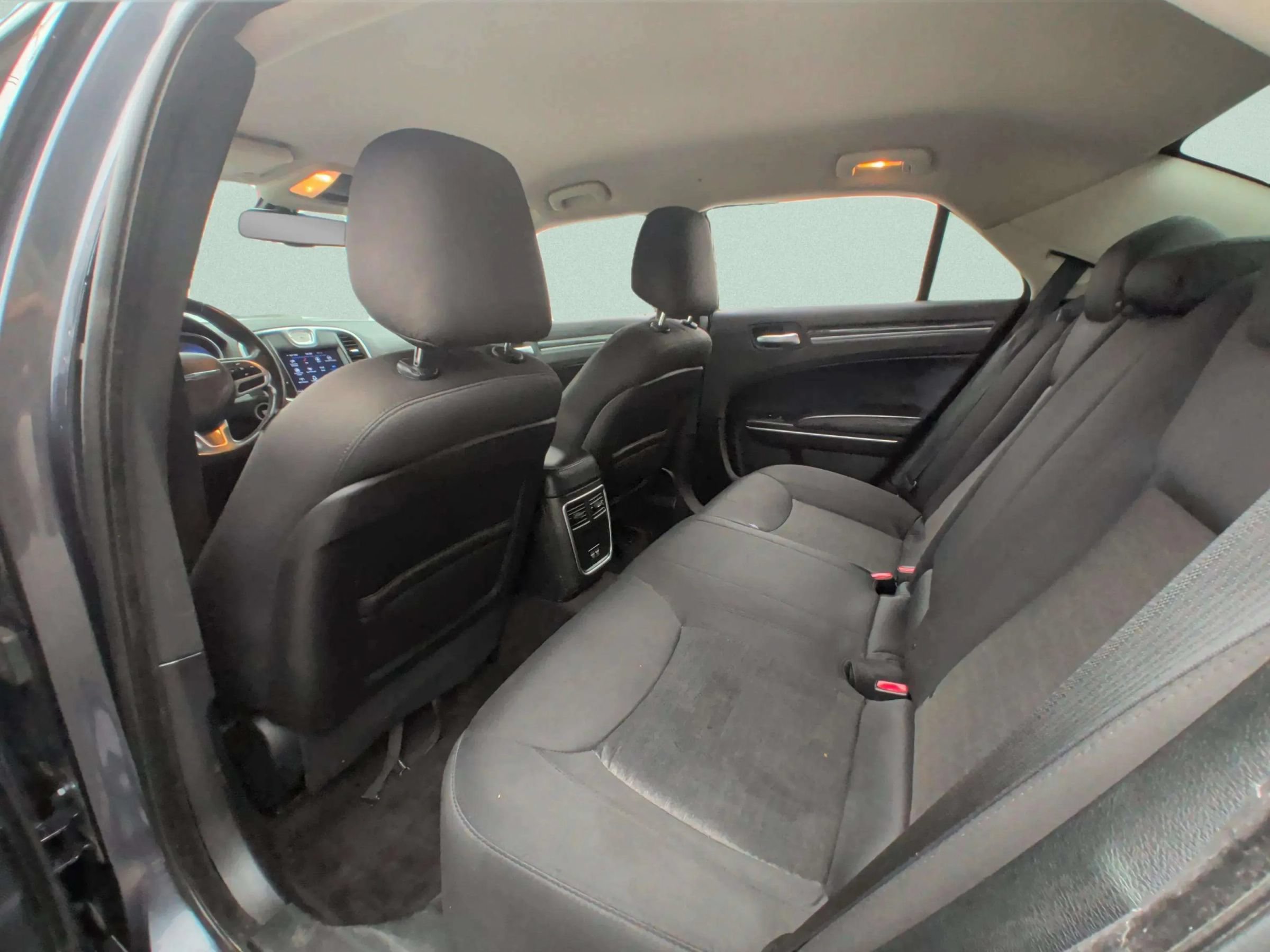 Used 2018 Chrysler 300 Touring w/ Sport Appearance Package RWD image 32