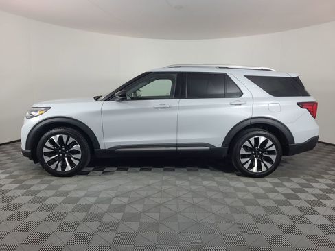 Used 2025 Ford Explorer Platinum w/ LUX Leather Package image 6