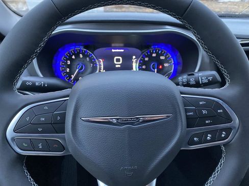 New 2026 Chrysler Pacifica Select image 13