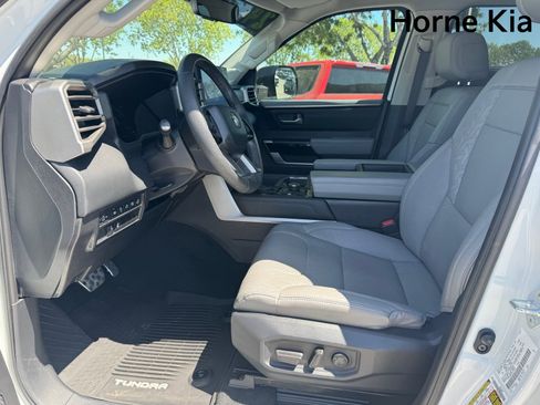 Used 2024 Toyota Tundra Limited w/ TRD Off-Road Package AWD/4WD image 10