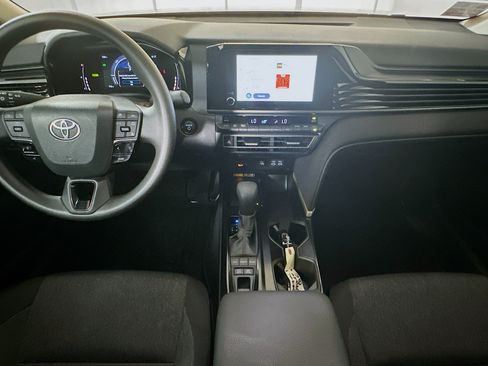 Used 2026 Toyota Camry LE FWD image 27