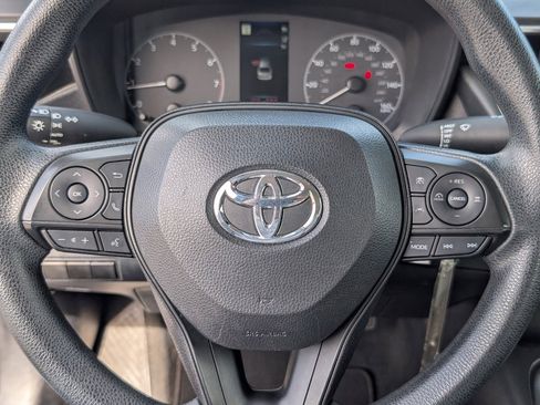 Used 2023 Toyota Corolla LE FWD image 18