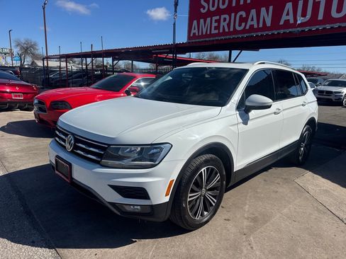 Used 2018 Volkswagen Tiguan SEL image 9