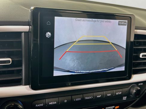 Used 2023 Hyundai Venue Limited w/ Cargo Package FWD image 14