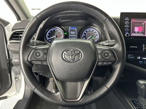 Used 2024 Toyota Camry SE w/ Convenience Package FWD image 14