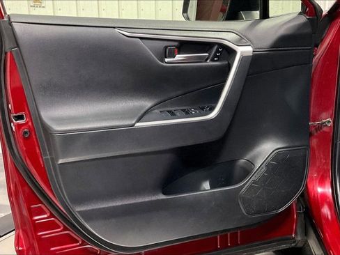 Used 2019 Toyota RAV4 Limited w/ Advanced Technology Package AWD/4WD image 23