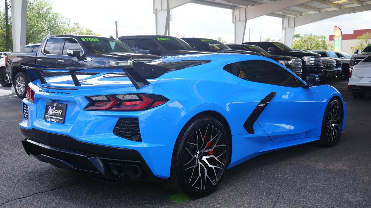 Used 2023 Chevrolet Corvette Stingray Coupe w/ Z51 Performance Package RWD image 3
