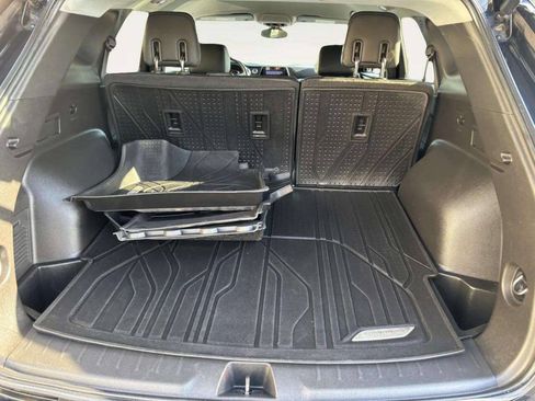 Used 2020 Chevrolet Blazer LT AWD/4WD image 6