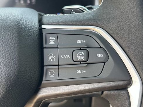 New 2026 Jeep Grand Cherokee Limited AWD/4WD image 26