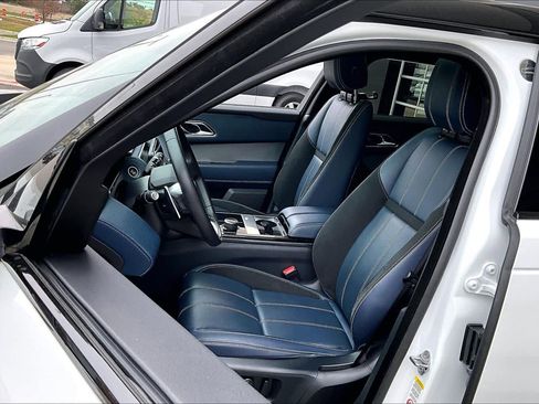 Used 2020 Land Rover Range Rover Velar R-Dynamic S image 7