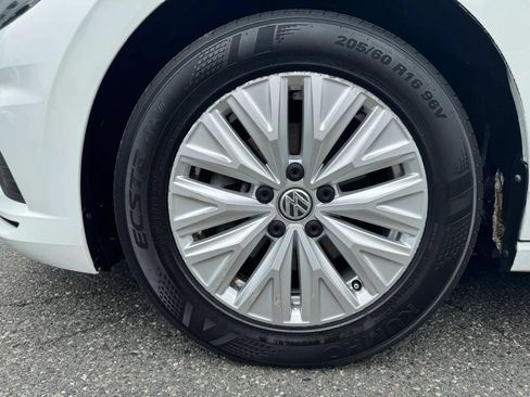 Used 2019 Volkswagen Jetta S w/ Driver Assistance Package FWD image 29