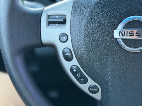 Used 2012 Nissan Rogue SV FWD image 38