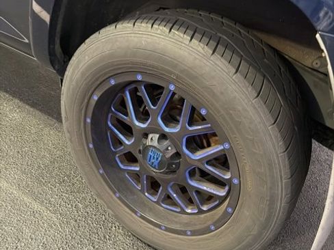 Used 2018 Toyota 4Runner SR5 Premium image 4