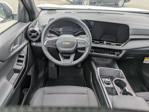 New 2026 Chevrolet Equinox LT w/ Safety and Technology Package image 14
