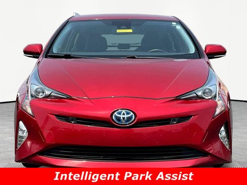 Used 2016 Toyota Prius Four Touring w/ Premium Convenience Package FWD image 2