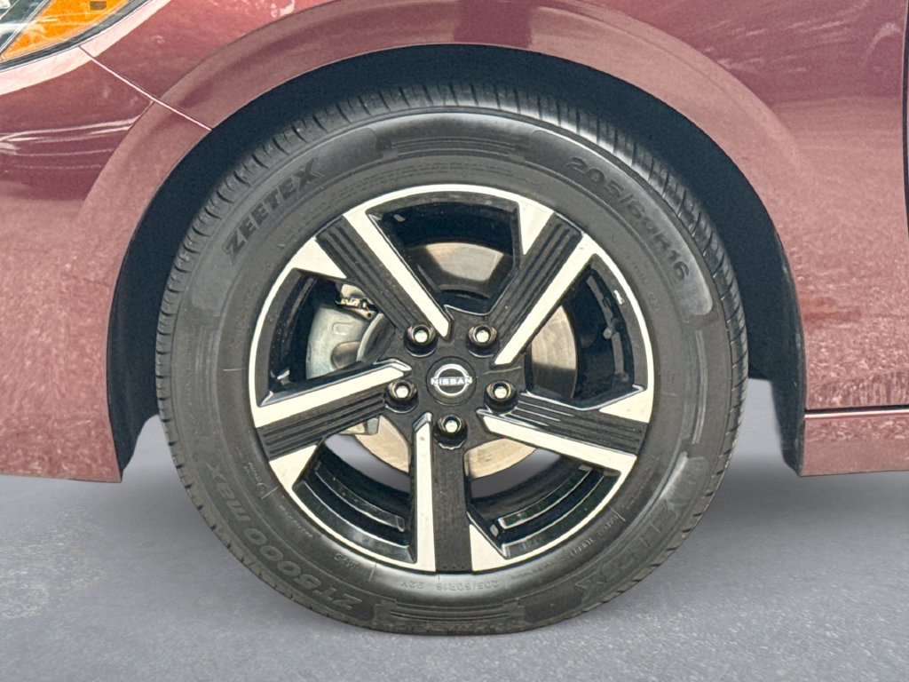 Used 2025 Nissan Sentra SV FWD image 18