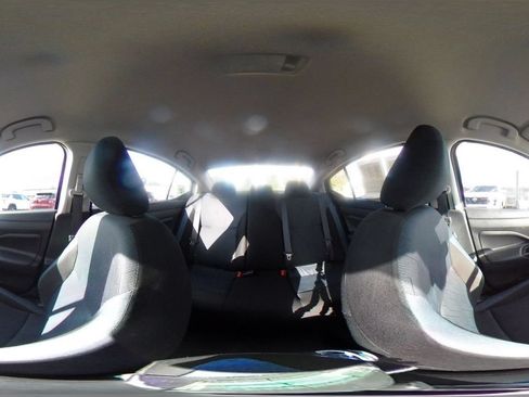 Used 2025 Nissan Versa SV FWD image 40