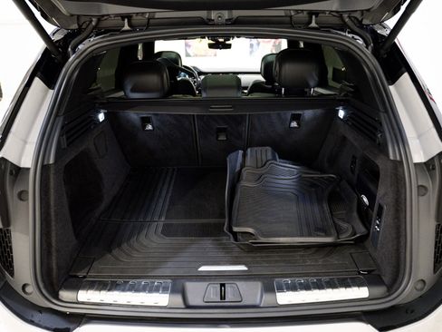 Used 2025 Land Rover Range Rover Sport Dynamic SE image 56