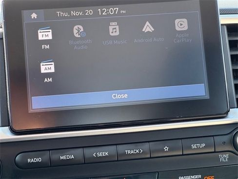 Used 2024 Hyundai Venue SEL image 22