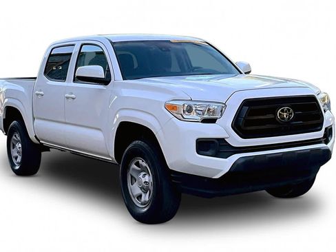 Certified 2023 Toyota Tacoma SR AWD/4WD image 3