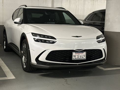 Used 2023 Genesis GV60 Performance image 2