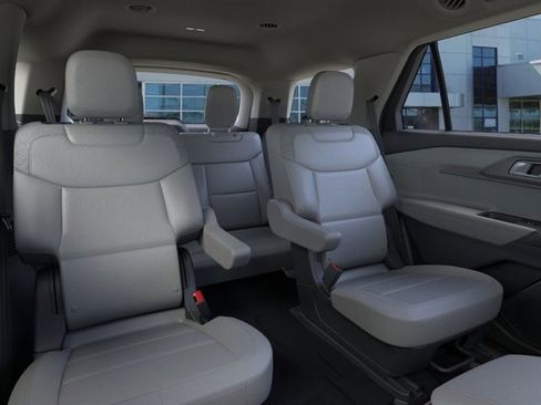 New 2026 Ford Explorer Active w/ Active Comfort Package image 11