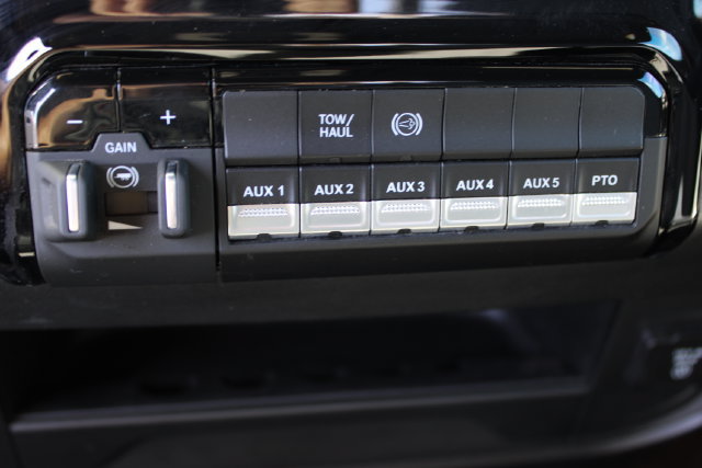 Used 2025 RAM 4500 4x4 Regular Cab DRW image 23