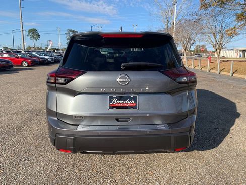 New 2026 Nissan Rogue SV image 6