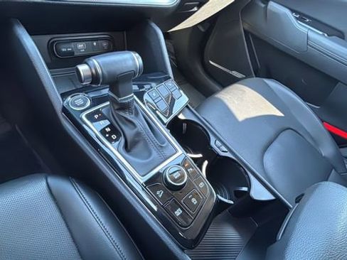 Used 2024 Kia Sportage SX image 14