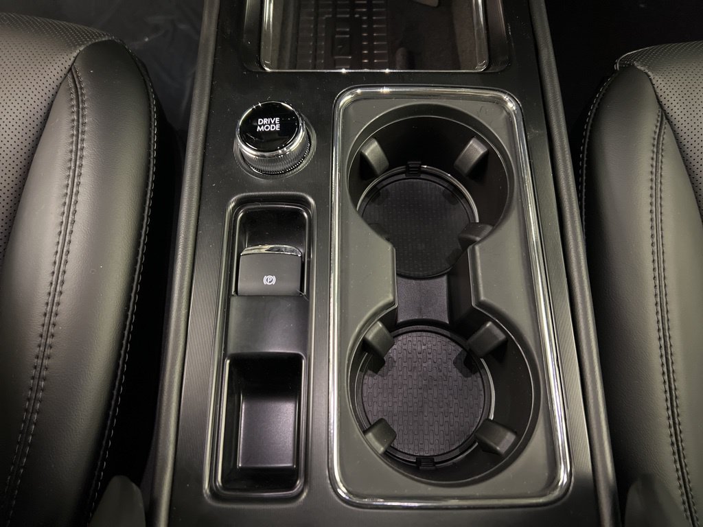 Used 2026 Lincoln Corsair Premiere AWD/4WD image 16