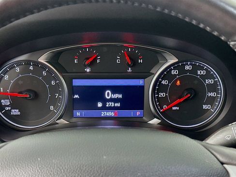 Used 2022 GMC Terrain SLT w/ Tech Package FWD image 12