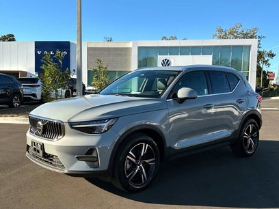 Certified 2025 Volvo XC40 B5 Core