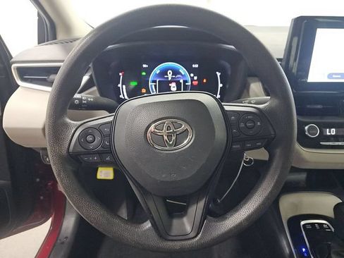 Used 2026 Toyota Corolla LE FWD image 17