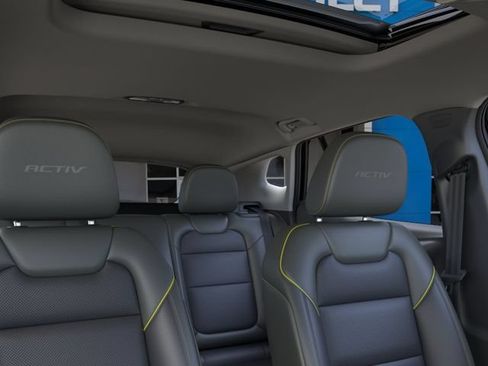 New 2026 Chevrolet Trax ACTIV w/ Sunroof Package FWD image 24