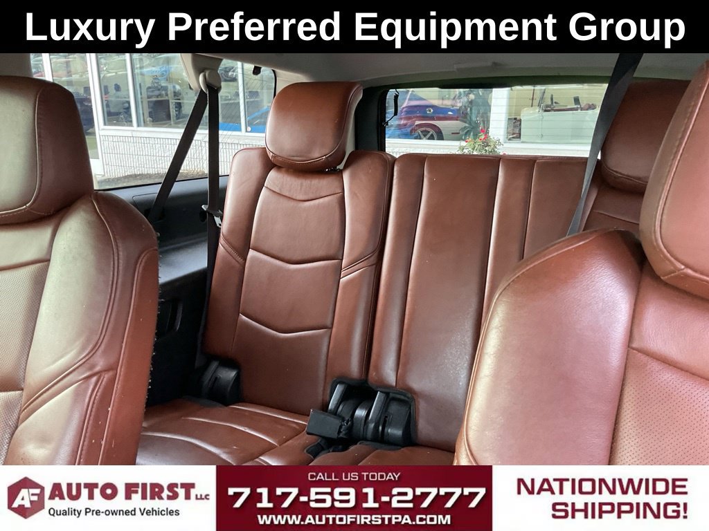 Used 2020 Cadillac Escalade ESV Luxury AWD/4WD image 13